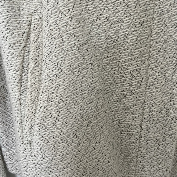 LOFT soft cream blazer - Picture 4 of 4